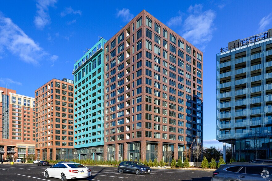 Primary Photo Of 3030 S Potomac Ave, Arlington Multifamily For Sale