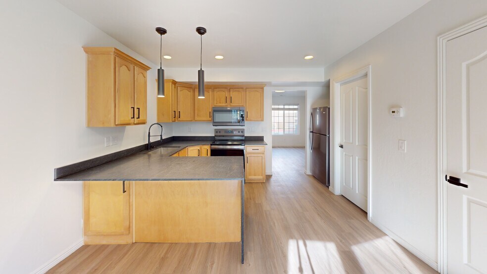 More Photos Of 1115-1145 N Main St, Bountiful Apartments For Sale