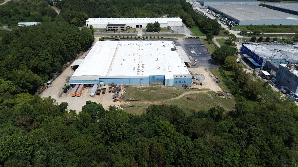 More Photos Of 124 Carson Rd N, Birmingham Warehouse For Lease