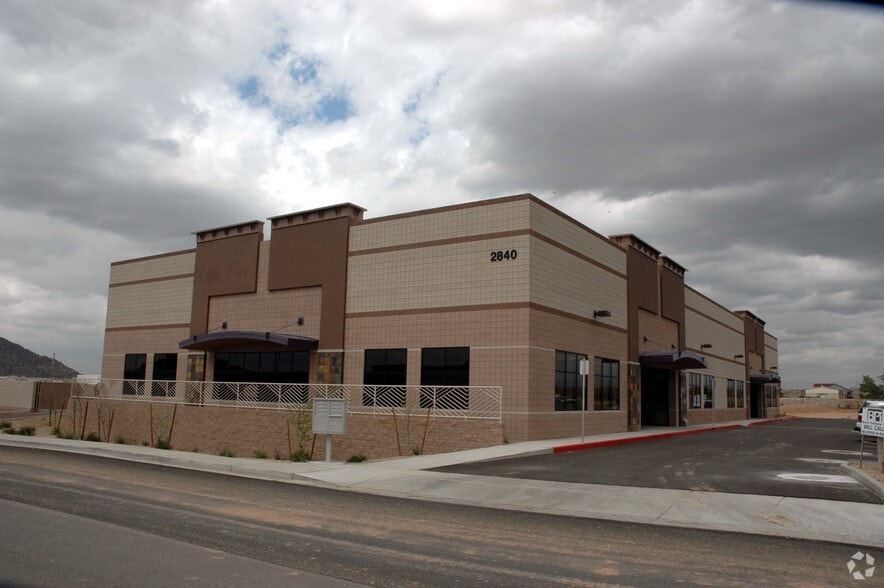 More Photos Of 2840 E Mohawk Ln, Phoenix Manufacturing For Sale