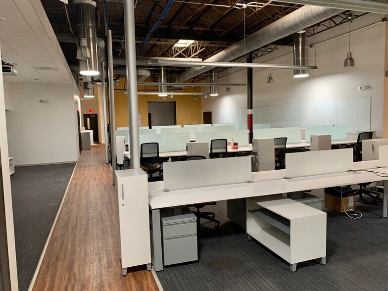 More Photos Of 2000 E 6th St, Austin Loft Creative Space For Lease