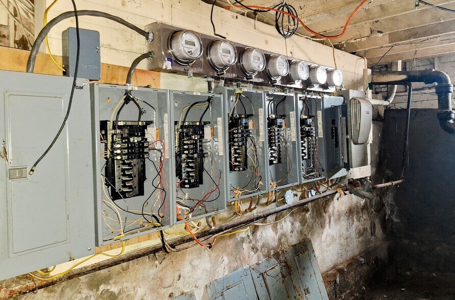 More Photos Of 1310 Bleecker St, Utica Apartments For Sale