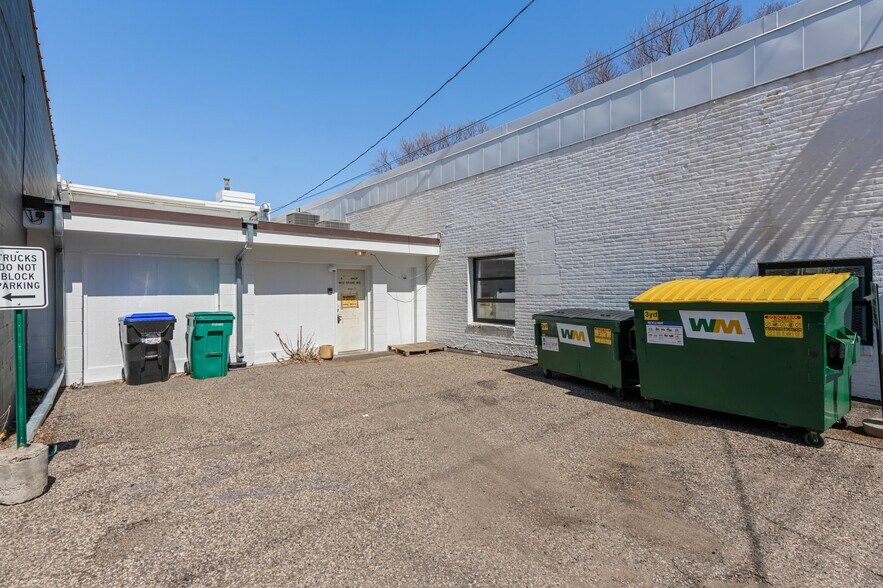 More Photos Of 1652 Grand Ave, Saint Paul Storefront Retail Office For Lease