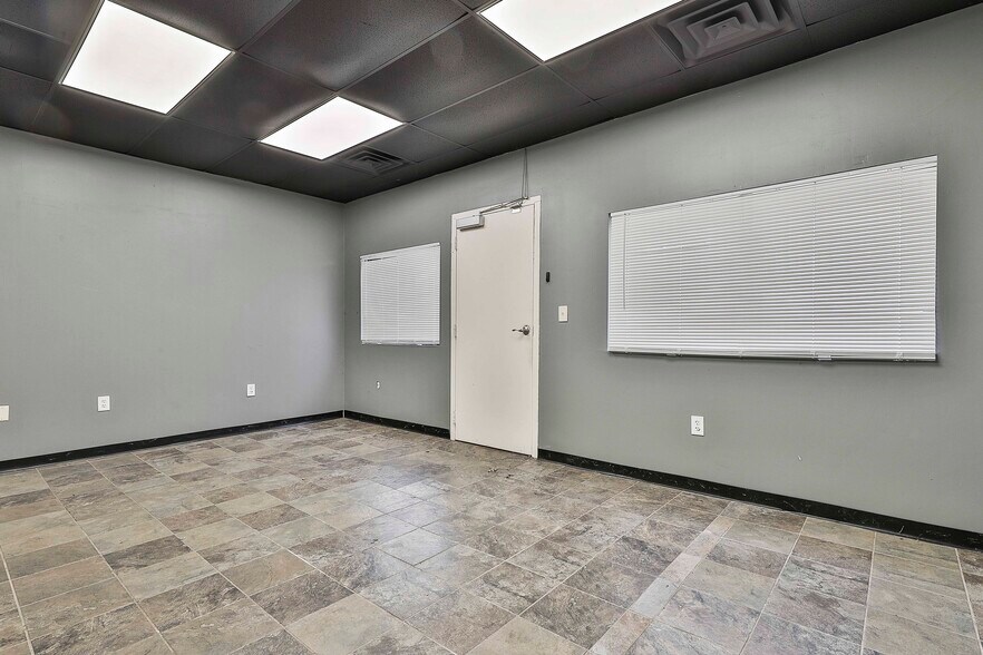 More Photos Of , Peachtree City Unknown For Sale