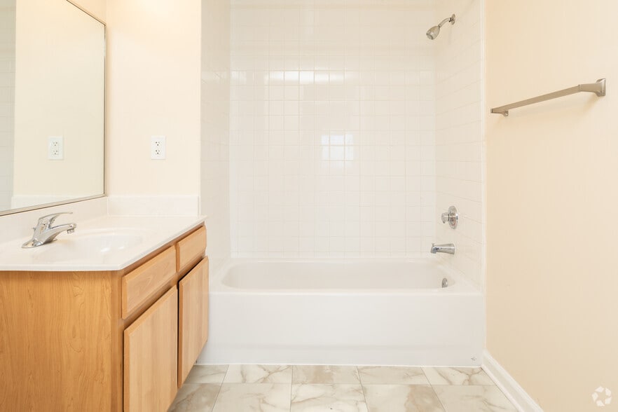 More Photos Of 1-49 N Howard St, Baltimore Unknown For Lease