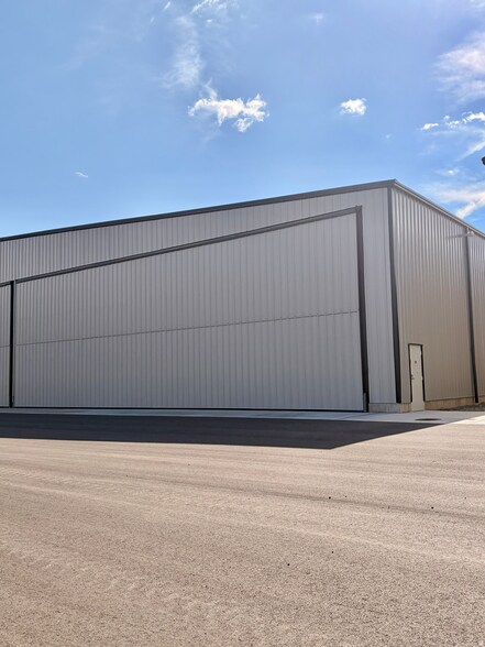 More Photos Of 2050 N 300 W, Spanish Fork Airplane Hangar For Sale