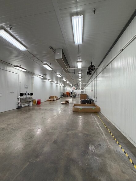 More Photos Of 3158 N Valley Pike, Harrisonburg Warehouse For Lease