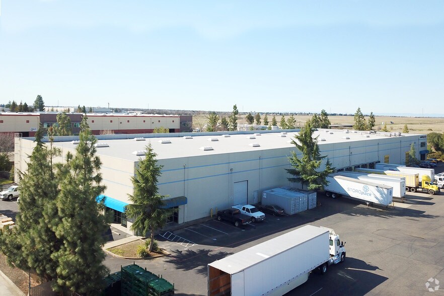 Primary Photo Of 1221 Tara Ct, Rocklin Warehouse For Lease