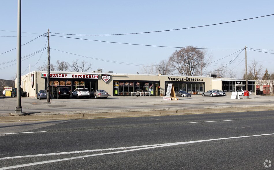 More Photos Of 2280-2300 Dixie Rd, Mississauga Flex For Lease