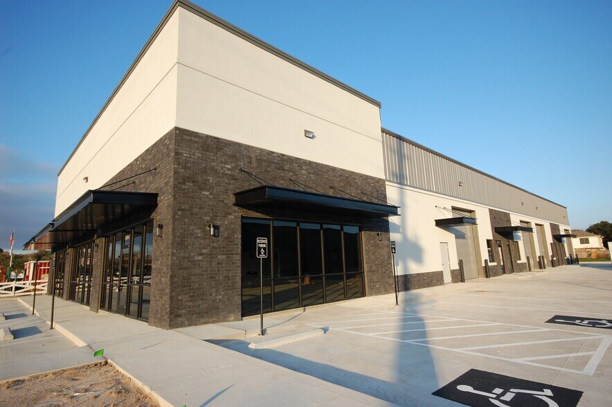 Primary Photo Of 3740 N Mason Rd, Katy Flex For Lease