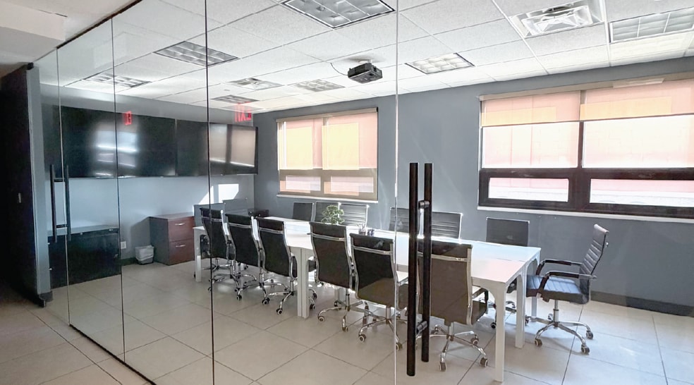 More Photos Of 5610 Grand Ave, Maspeth Warehouse For Lease