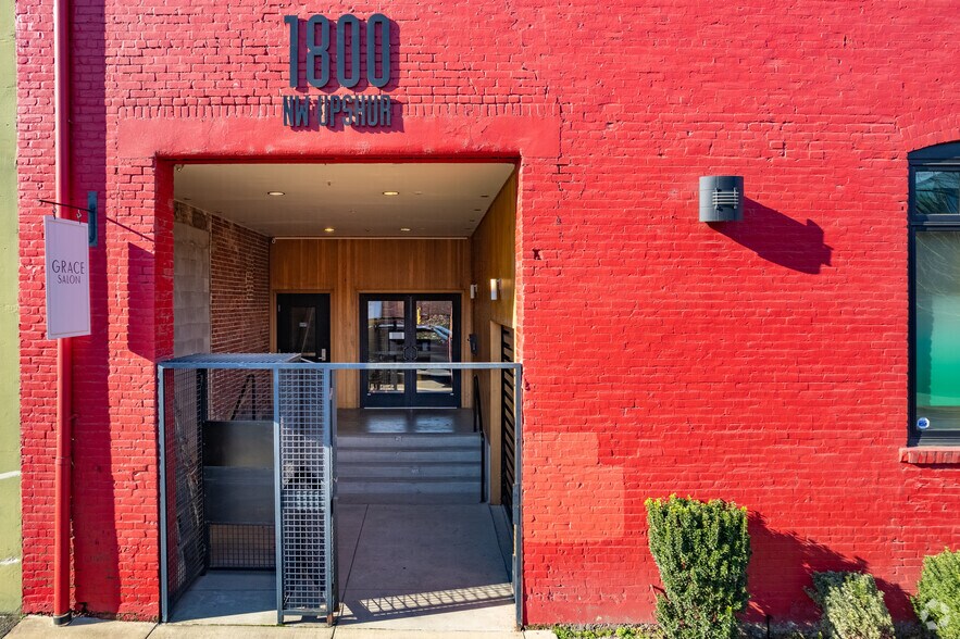 More Photos Of 1800 NW Upshur St, Portland Office For Lease