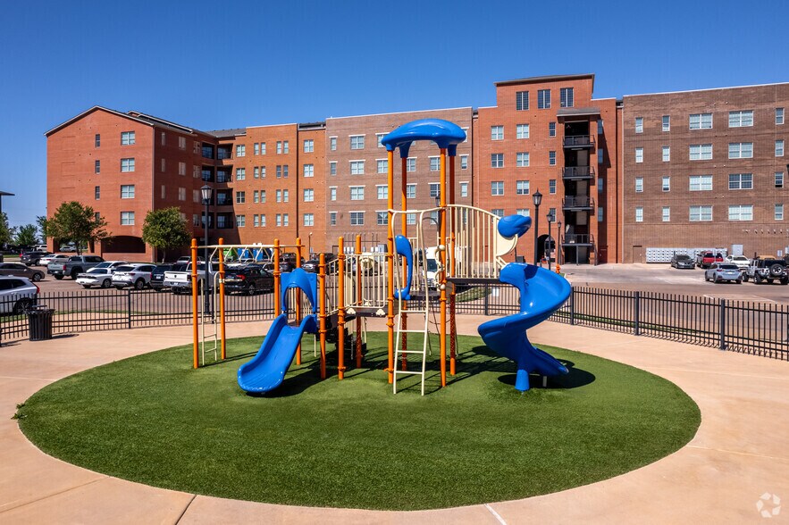 More Photos Of 9181 Town Square Blvd, Amarillo Apartments For Lease