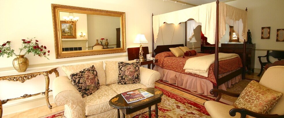 More Photos Of 910 Cold Spring Rd, Williamstown Hotel For Sale