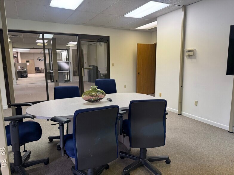 More Photos Of 1406 N 25th St, Sheboygan Warehouse For Lease