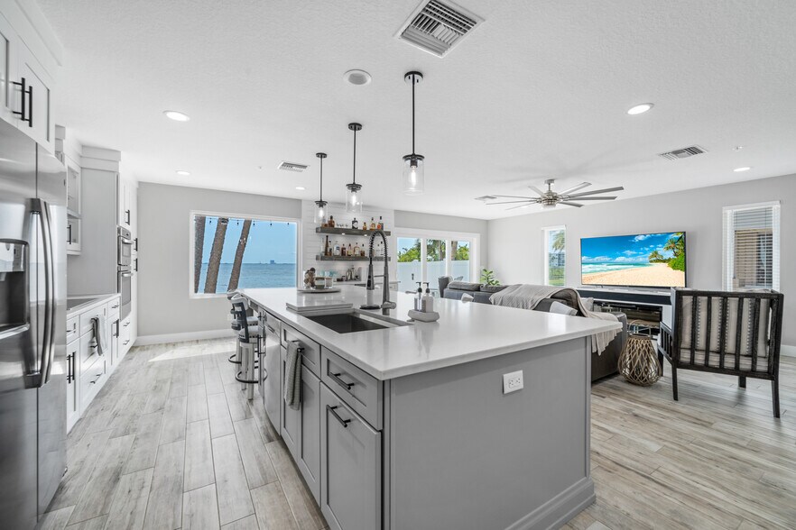 More Photos Of 2223 S Washington Ave, Titusville Office Residential For Sale