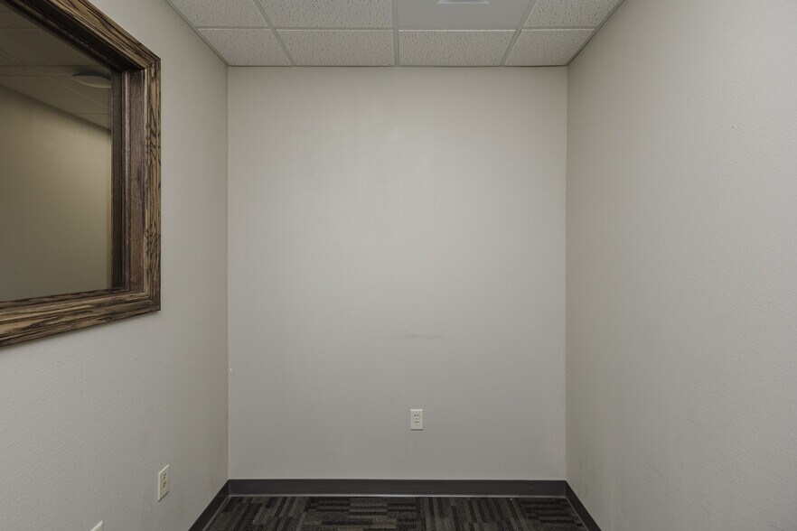 More Photos Of 429 S 119th St W, Wichita Office For Sale