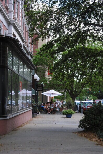 More Photos Of 1201-1217 Hampton St, Columbia Office For Lease