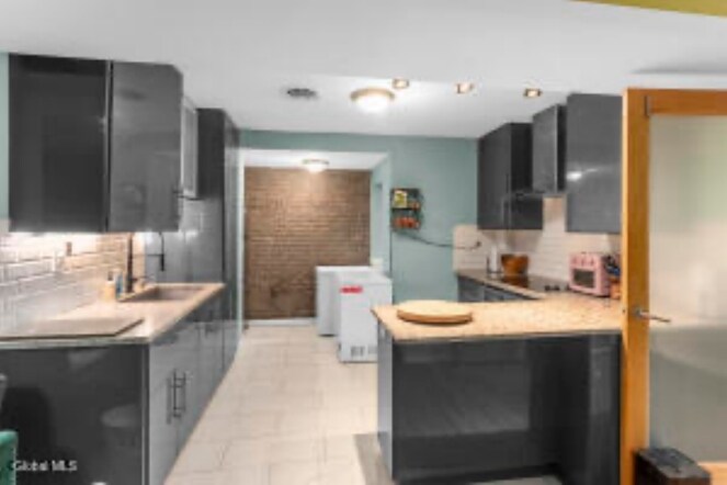 More Photos Of 147 4th St, Troy Storefront Retail Residential For Sale