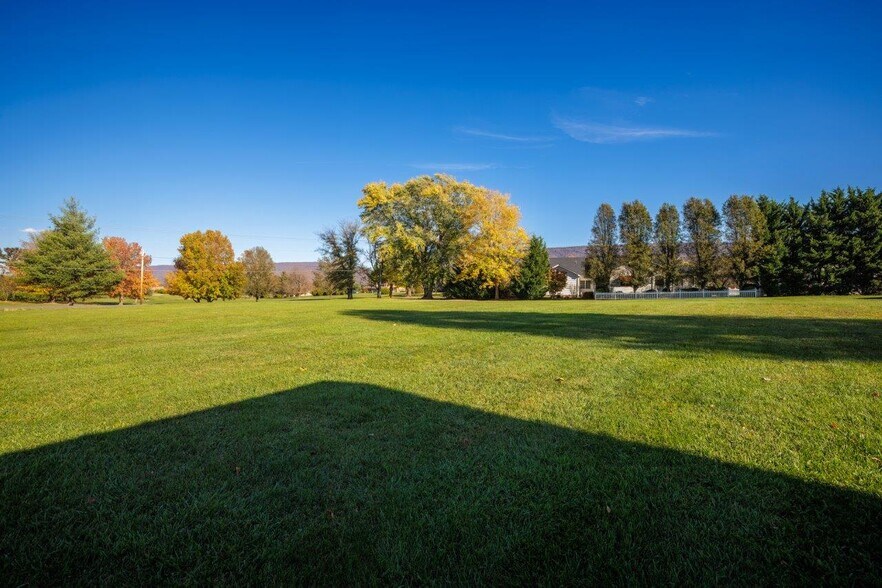 More Photos Of 9800 S Congress St, New Market Auto Repair For Sale