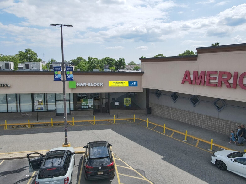 More Photos Of 660-690 Sunrise Hwy, Baldwin Unknown For Lease