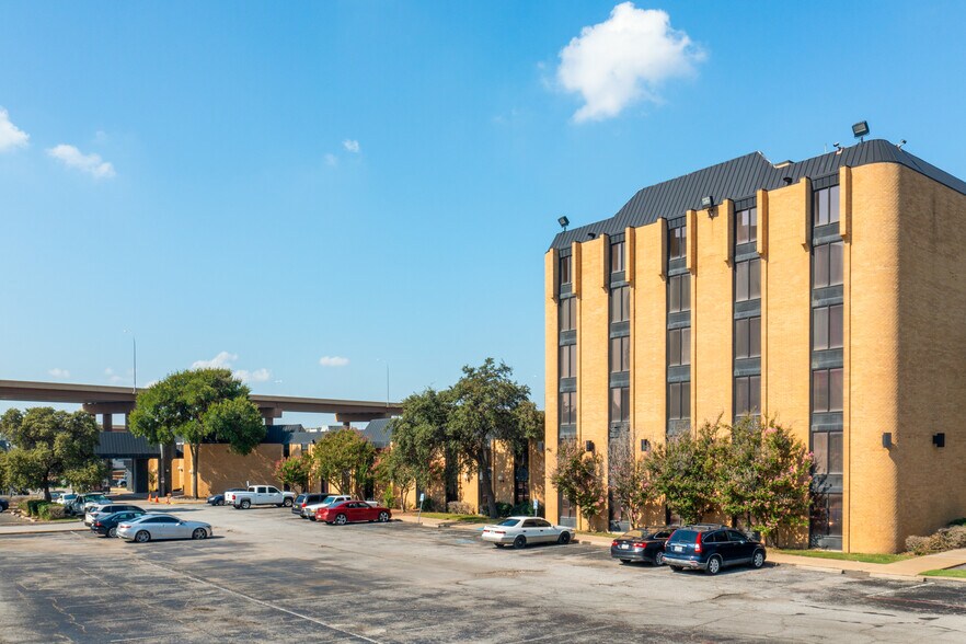 More Photos Of 2645 Lyndon B Johnson Fwy, Dallas Hotel For Sale