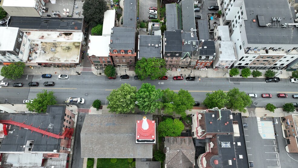 More Photos Of 32 N 3rd St, Easton General Retail For Lease