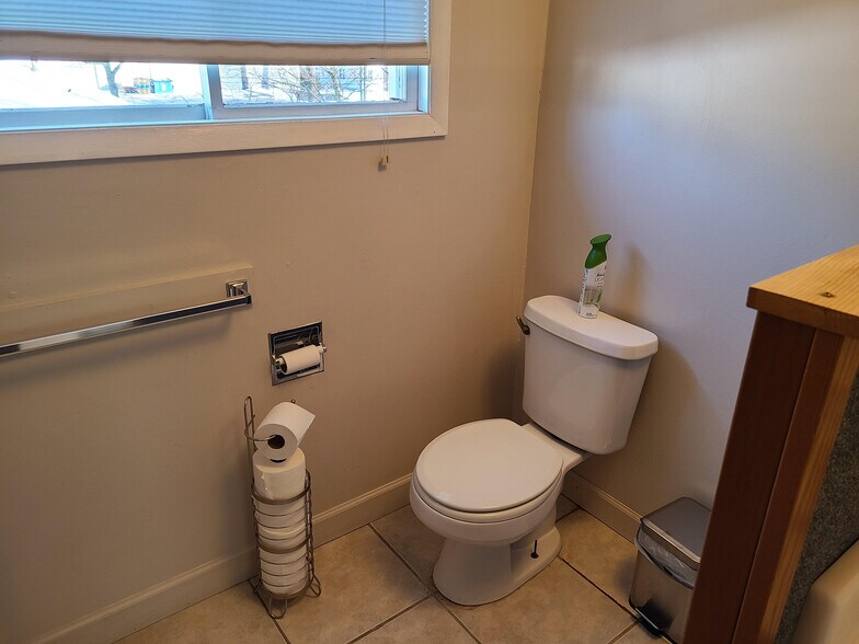 More Photos Of 614 E Broadway St, Mount Pleasant Coworking Space