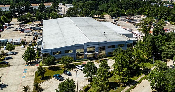 More Photos Of 3950 Interwood S Pky, Houston Warehouse For Lease