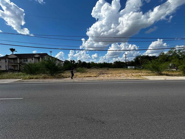 More Photos Of Canada & O'Kane, Laredo Land For Sale
