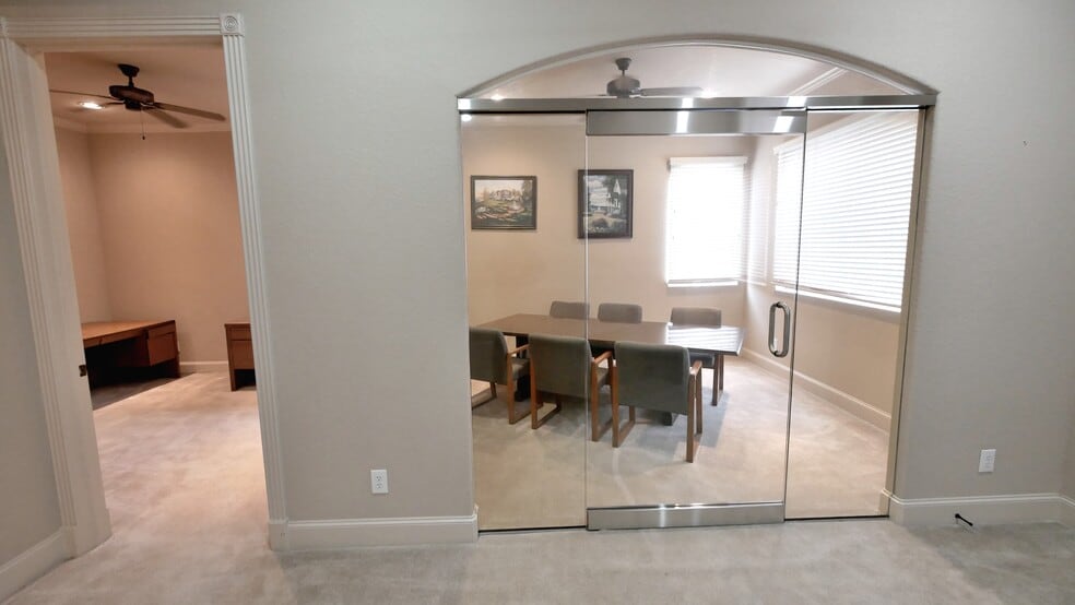 More Photos Of 1800 Snake River Rd, Katy Loft Creative Space For Sale