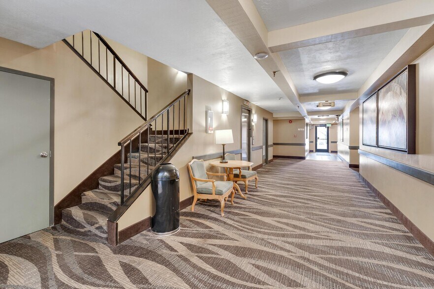 More Photos Of 1450 S Auto Mall Dr, St George Hotel For Sale