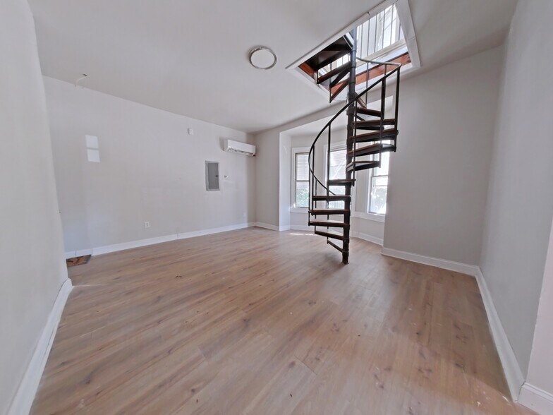 More Photos Of 5331 Wayne Ave, Philadelphia Apartments For Sale