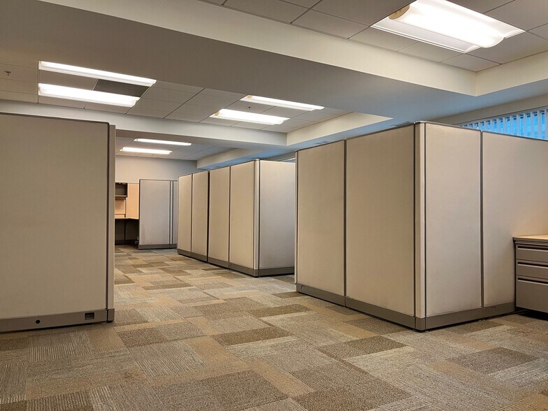 More Photos Of 2727 W Alameda Ave, Burbank Medical For Lease