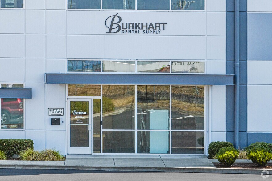More Photos Of 1514 Taylor Way, Tacoma Warehouse For Lease
