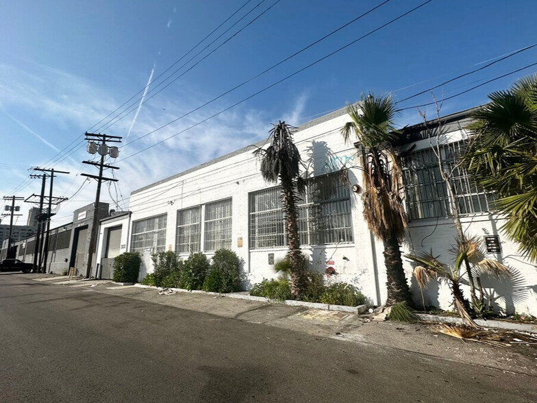 Primary Photo Of 2823 E 11th St, Los Angeles Industrial For Sale