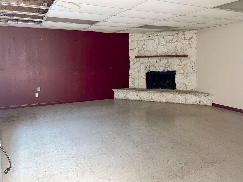 More Photos Of 4818 Gemini St, Corpus Christi Warehouse For Sale