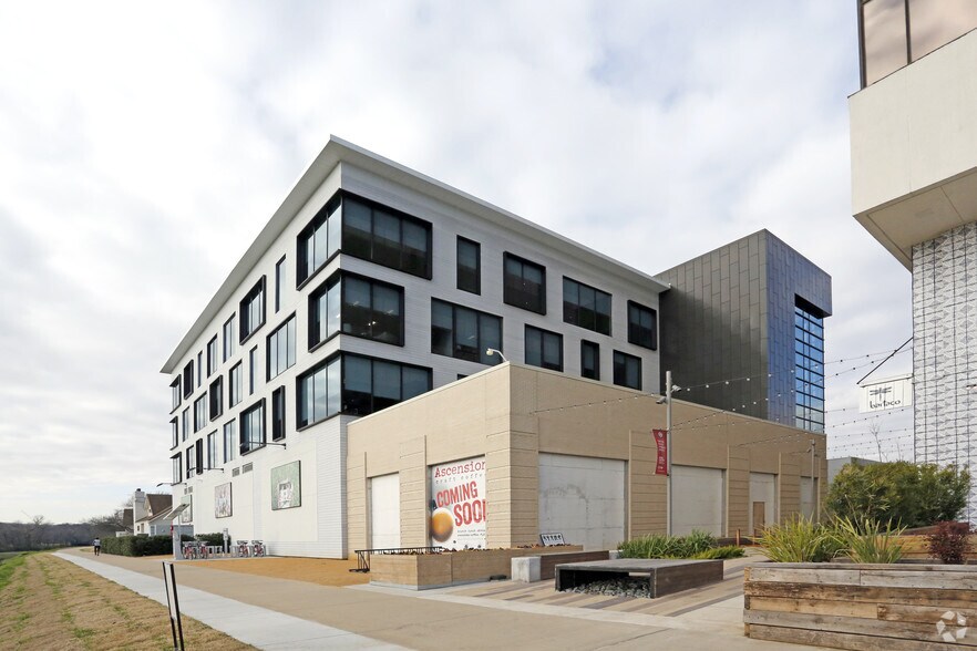 More Photos Of 1751 River Run, Fort Worth Office For Lease