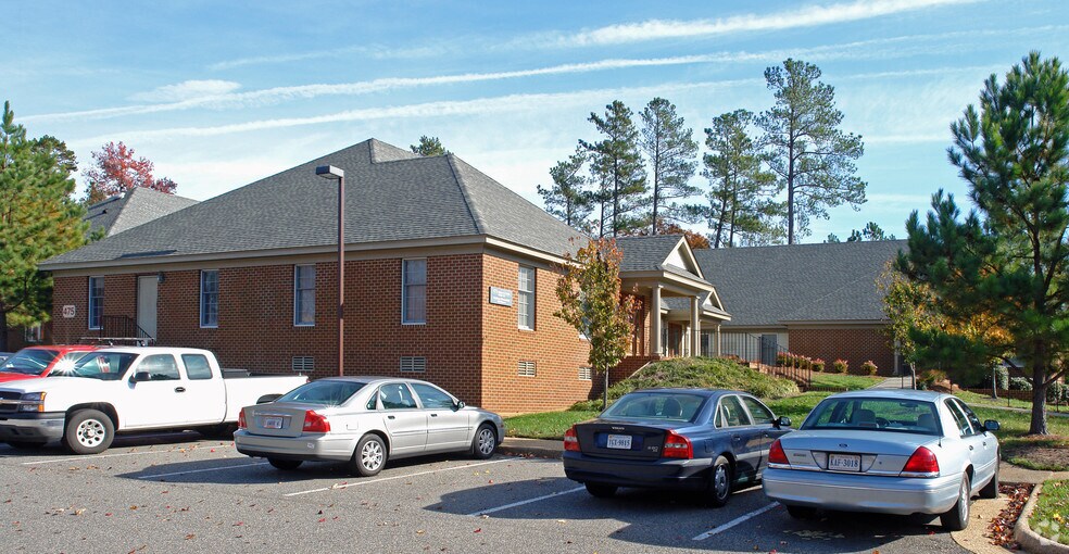 More Photos Of 475 McLaws Cir, Williamsburg Medical For Lease