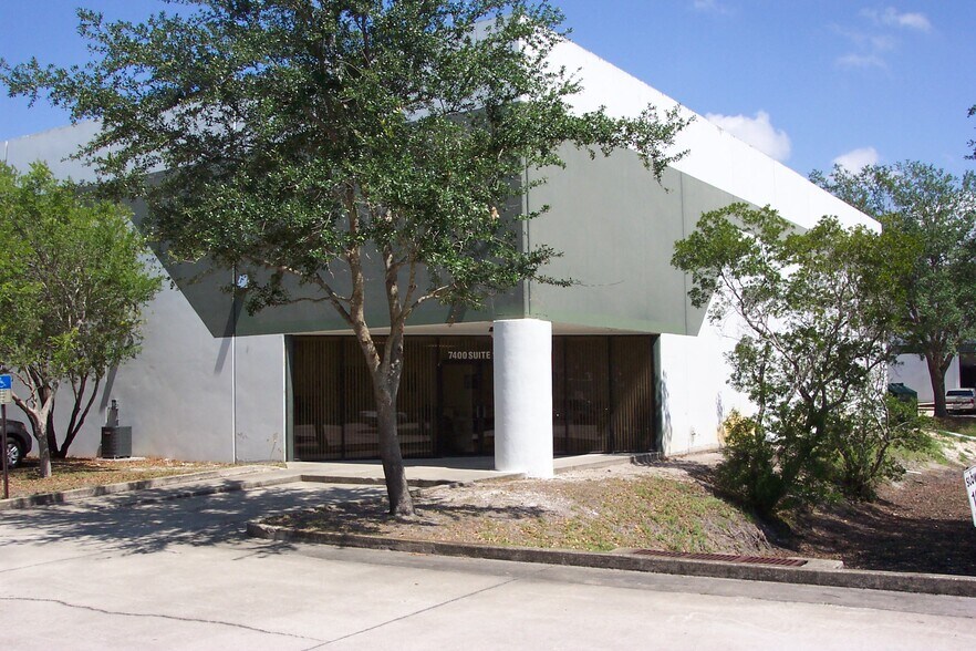 More Photos Of 7400 Technology Dr, West Melbourne Unknown For Lease