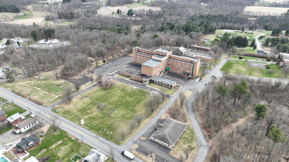 More Photos Of 101 Broad St, Ashland Hospital For Sale