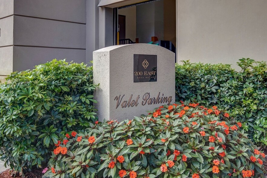 More Photos Of 200 E Palmetto Park Rd, Boca Raton Apartments For Lease