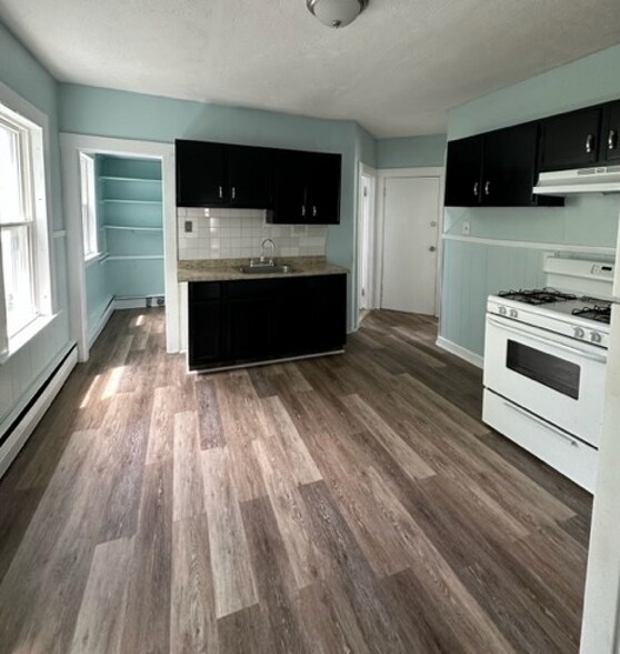 More Photos Of , Hartford Multifamily For Sale