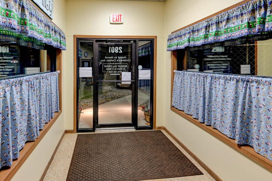 More Photos Of 2901 M 291 Frontage Rd, Independence Schools For Sale