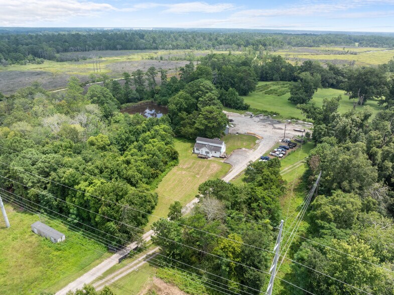 More Photos Of 5757 Ogeechee Rd, Savannah Flex For Lease