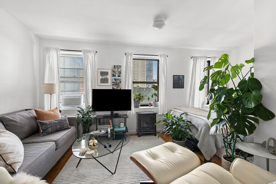 More Photos Of 10 Fort Greene Pl, Brooklyn Apartments For Sale