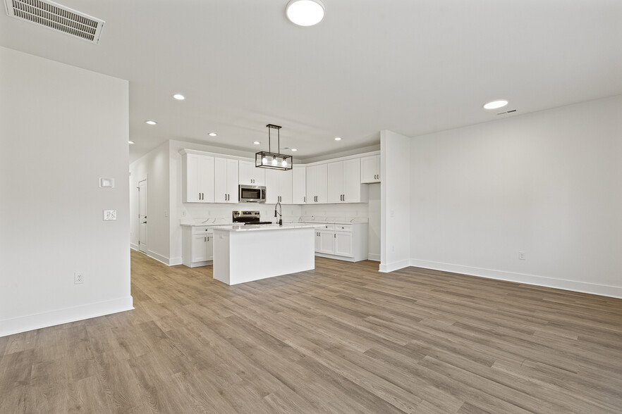 More Photos Of 102 Chella Ct, Sanford Apartments For Sale