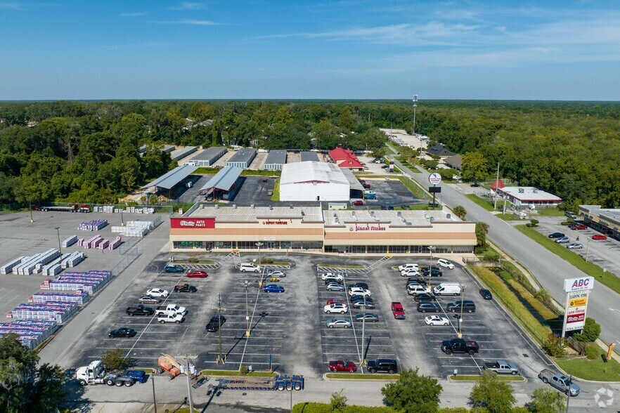 More Photos Of 1980 Wells Rd, Orange Park Freestanding For Lease