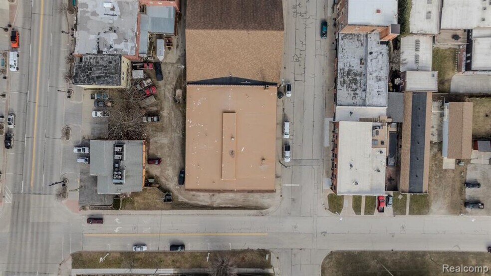 More Photos Of 1121 4th St, Port Huron Warehouse For Lease