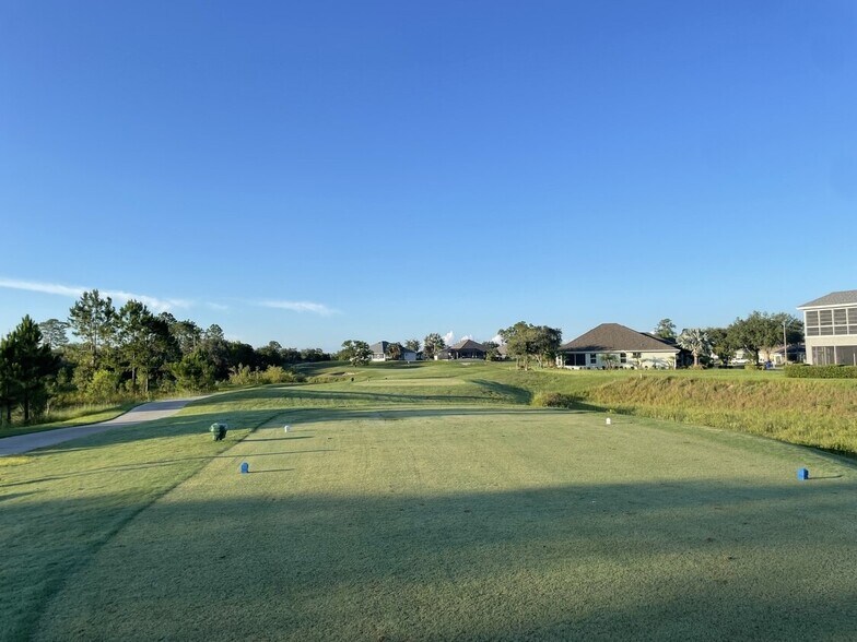 More Photos Of 4100 Carter Creek Dr, Avon Park Sports And Entertainment For Sale